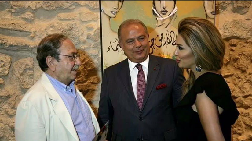 كانوا شهرين من الخيال 
شهرين خلوا القلب يرف بكل المشاعر .. خوف .. حب .. أمل .. رضا.. نجاح ..شوق .. حنين.. تحدي 
شهرين الواحد فيون بيتعلم شو يعني حياة و شو يعني موت بيصير بحب تفاصيل  .. بيصير هو التفاصيل 
دمشق .. سوريا أم الدنيا سيدة القلب .. روح العق